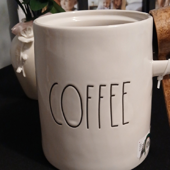 Rae Dunn Cream Coffee Canister with Wooden Scoop NWT - Picture 7 of 10